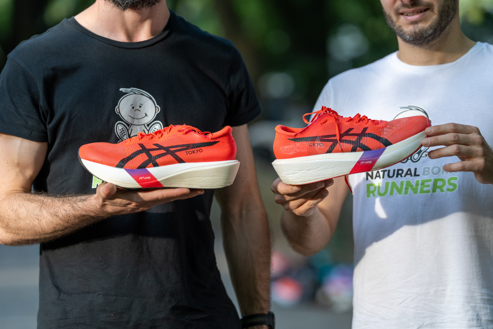Buty Asics Metaspeed Sky vs Edge