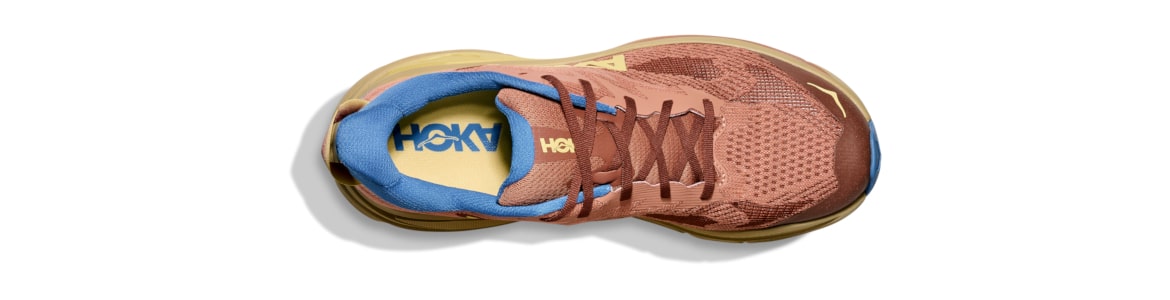 Buty męskie Hoka Challenger art 8 (na szerszą stopę) brązowe - zdjęcie cholewki 