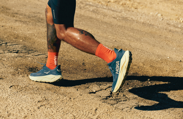 Buty Hoka Challenger Atr 8 Wide (na szerszą stopę) granatowe (FMP) męskie SS26