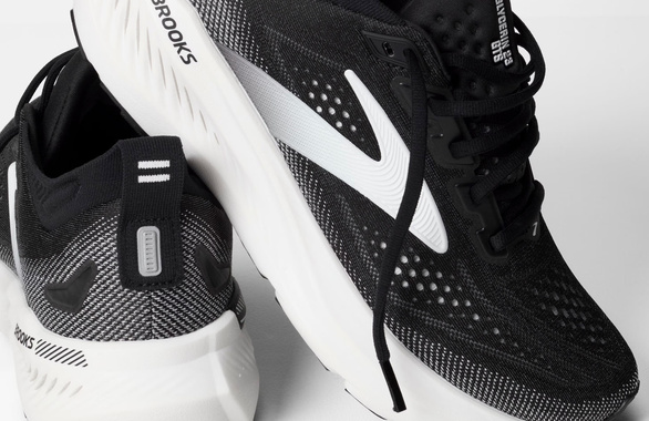 Buty Brooks Glycerin GTS 23 czarno-białe męskie SS26