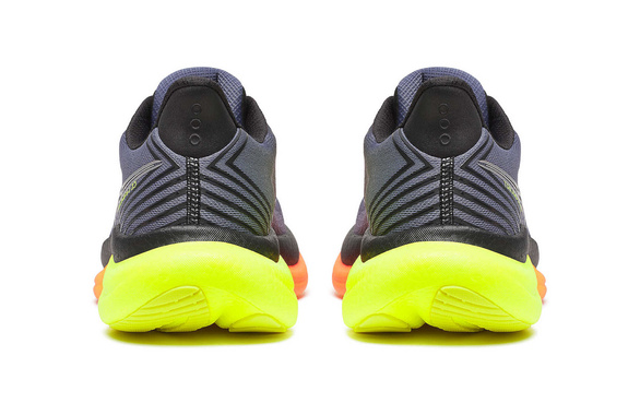 Buty Saucony Triumph 23 szaro-pomarańczowe męskie AW25
