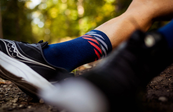 Skarpety Incylence Merino Light Lanes Navy Inferno (High Cut) granatowo-czerwone