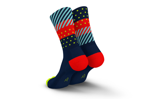 Skarpety Incylence Ultralight Wildness Navy Inferno (High Cut) granatowo-czerwone