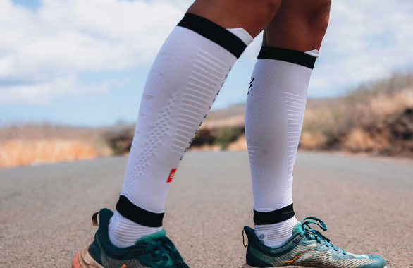 Opaski kompresyjne Compressport R2 3.0 białe