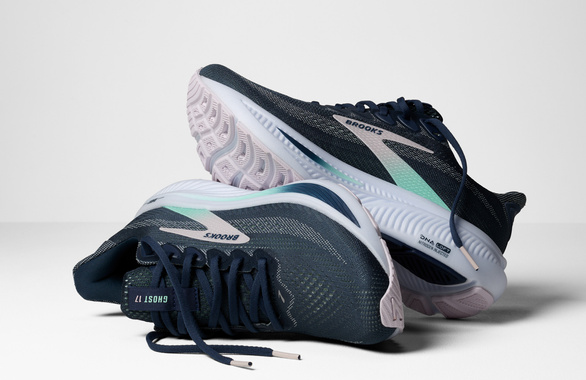 Buty Brooks Ghost 17 damskie granatowo-różowe SS26