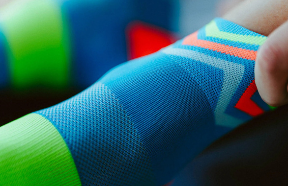 Skarpety Incylence Ultralight Waves Short Cyan Green (Low Cut) niebiesko-pomarańczowo-zielone