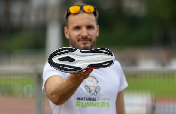 Buty Asics Megablast fioletowo-czarne męskie AW25