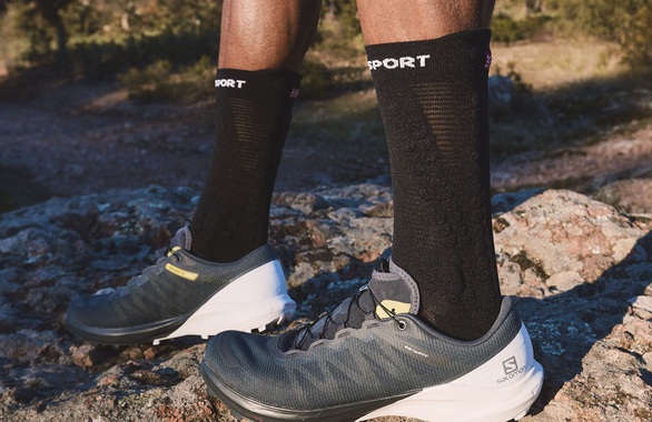 Skarpety Compressport Pro Racing Socks V4.0 Trail (Black) czarne