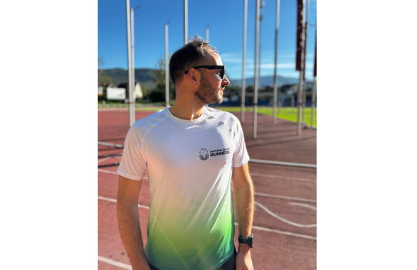 Koszulka startowa Natural Born Runners 2025 biało-zielona męska
