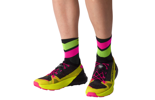 Skarpety Dynafit Ultra Mid Socks czarno-różowe