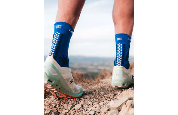 Skarpety Compressport Pro Racing Socks V4.0 Trail (Dazz Blue / Blues) niebieskie