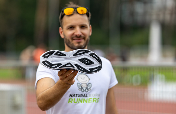 Buty Asics Superblast 2 niebiesko-białe męskie AW25