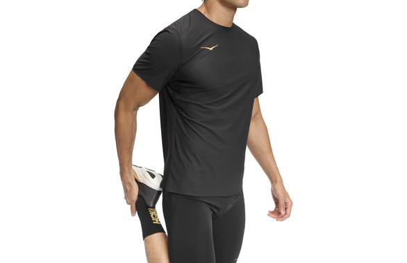 Koszulka Hoka Airolite Short Sleeve 2.0 czarno-złota męska 