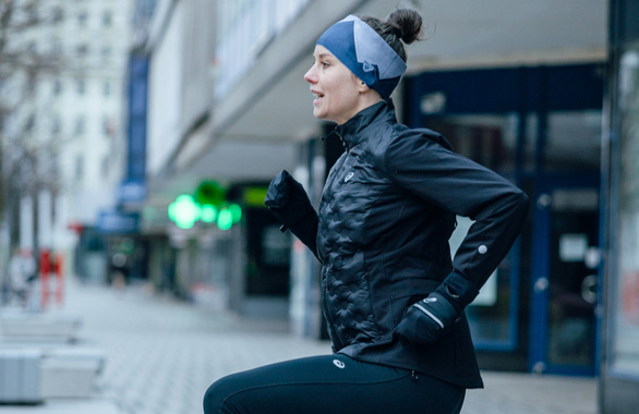 Kurtka Asics Road Winter Jacket damska czarna