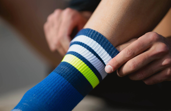 Skarpety Incylence Merino Strive Blue Canary (High Cut) niebiesko-żółte
