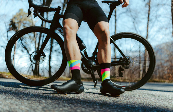 Skarpety Incylence Ultralight Strides Black Pink Canary (High Cut) czarno-zielono-różowe