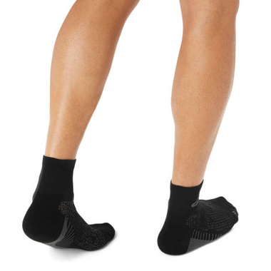 Skarpety Asics Performance Run Socks Quarter czarno-szare AW25