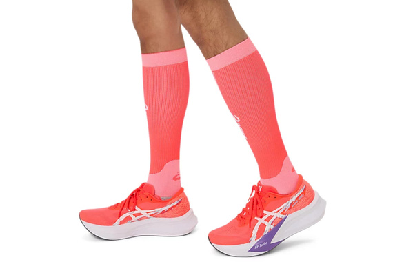 Skarpety Asics Performance Run Compression Socks czerwone