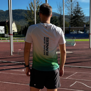 Koszulka startowa Natural Born Runners 2025 biało-zielona męska