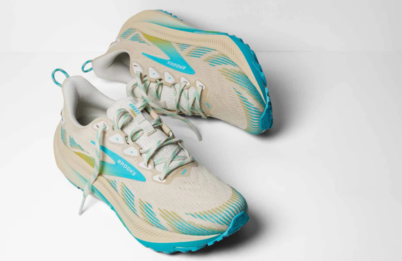 Buty Brooks Ghost Trail damskie kremowo-niebieskie SS26