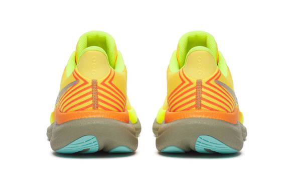 Buty Saucony Triumph 23 żółto-pomarańczowe męskie AW25