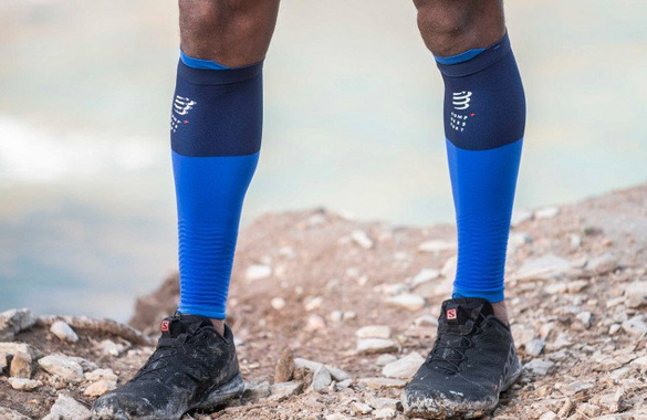 Opaski kompresyjne COMPRESSPORT R2V2 niebieskie