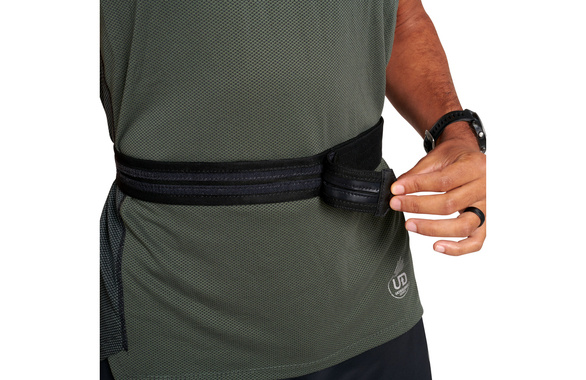 Pas do biegania Ultimate Direction Race Belt czarny + soft flask 0,5l gratis