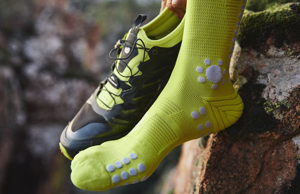 Skarpety COMPRESSPORT PRO RACING SOCKS V4.0 TRAIL fluo żółte